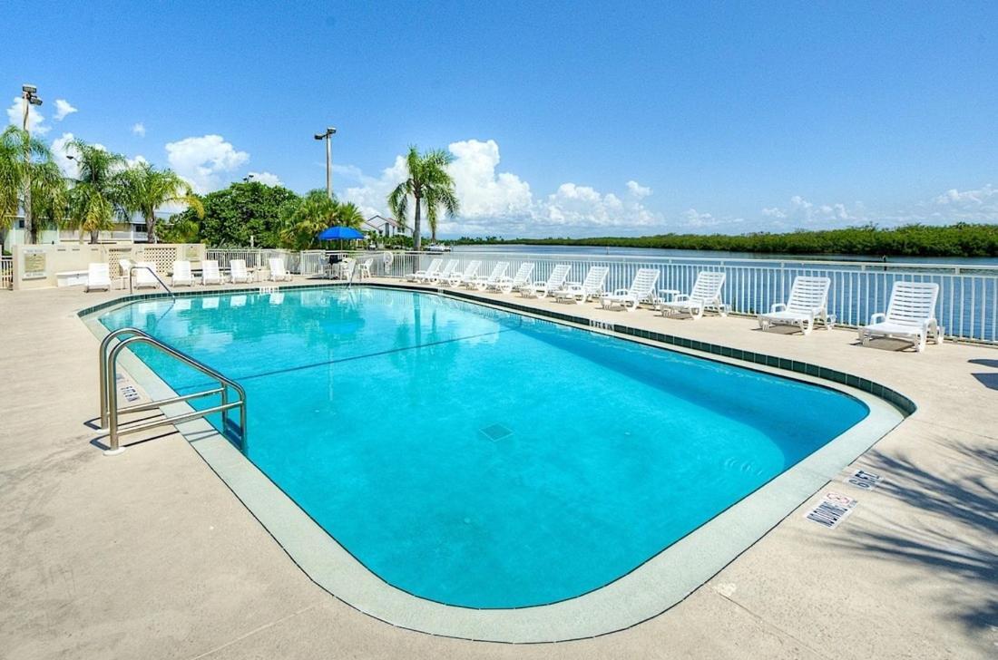 Sunsetview Studio116 Beach Steps Away Pool Wifi Ruskin Bagian luar foto